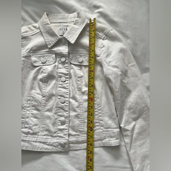 NWOT ELLE Women’s White Lightweight Stretch Jean Jacket Size X-Small - Picture 9 of 11